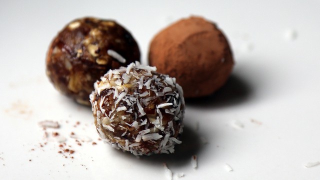 Coconut Cacao Bites