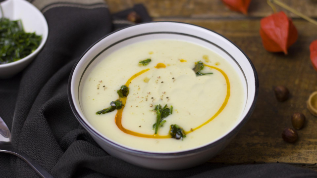Creamy Vegan Potato Leek Soup